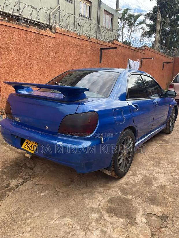 Subaru Impreza 2000 Blue