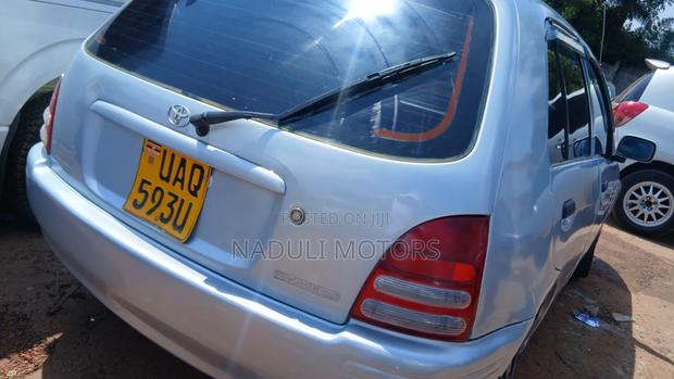 Toyota Starlet 2002 Silver