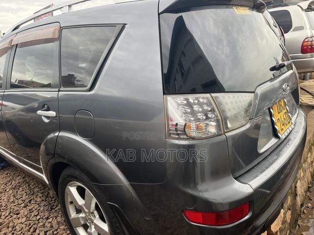 Mitsubishi Outlander 2007 Gray