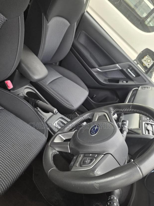 Subaru Forester 2017 Pearl