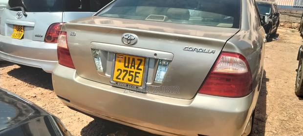 Toyota Corolla 2002 Gold
