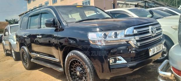 Toyota Land Cruiser Prado 2017 Black