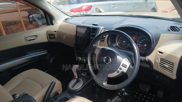 Nissan X-Trail 2.0 Petrol XE 2010 Gold