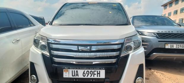 Toyota Noah 2020 White