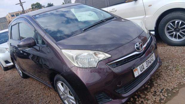 Toyota Ractis 2013