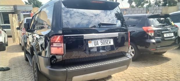 Toyota Land Cruiser Prado 2024 Black