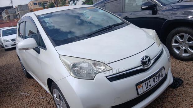Toyota Ractis 2015 White