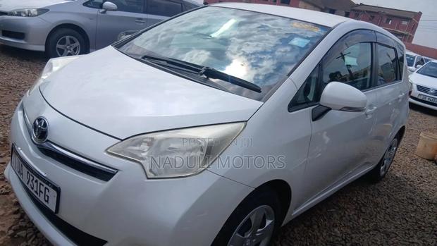 Toyota Ractis 2015 White