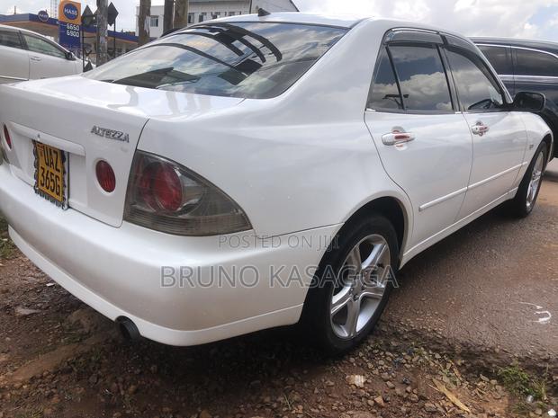 Toyota Altezza 2002 White