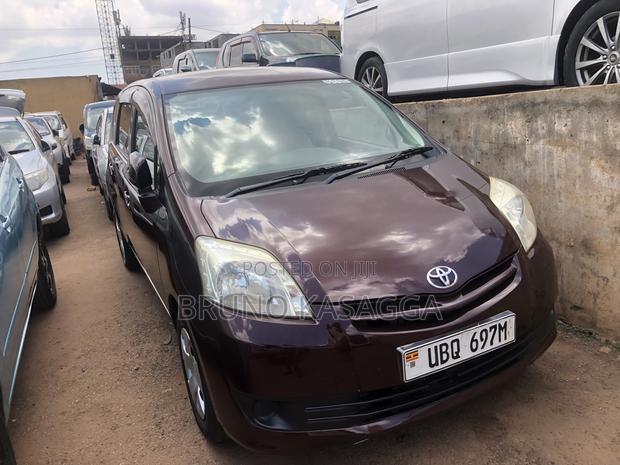 Toyota Passo Sette 2009 Burgundy