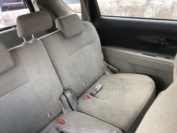Toyota Passo Sette 2009 Burgundy