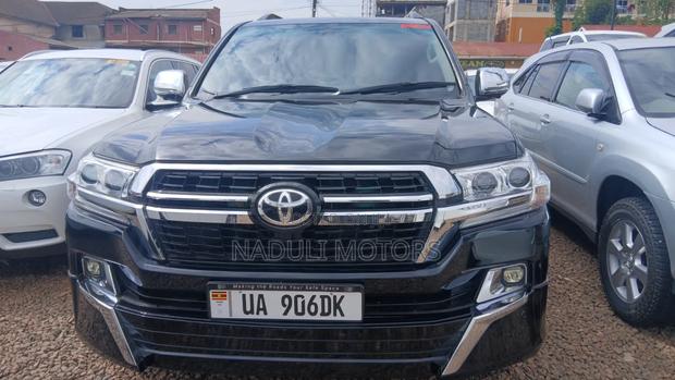 Toyota Land Cruiser Prado 2018 Black