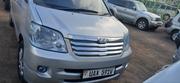 Toyota Noah 2004 Silver for sale