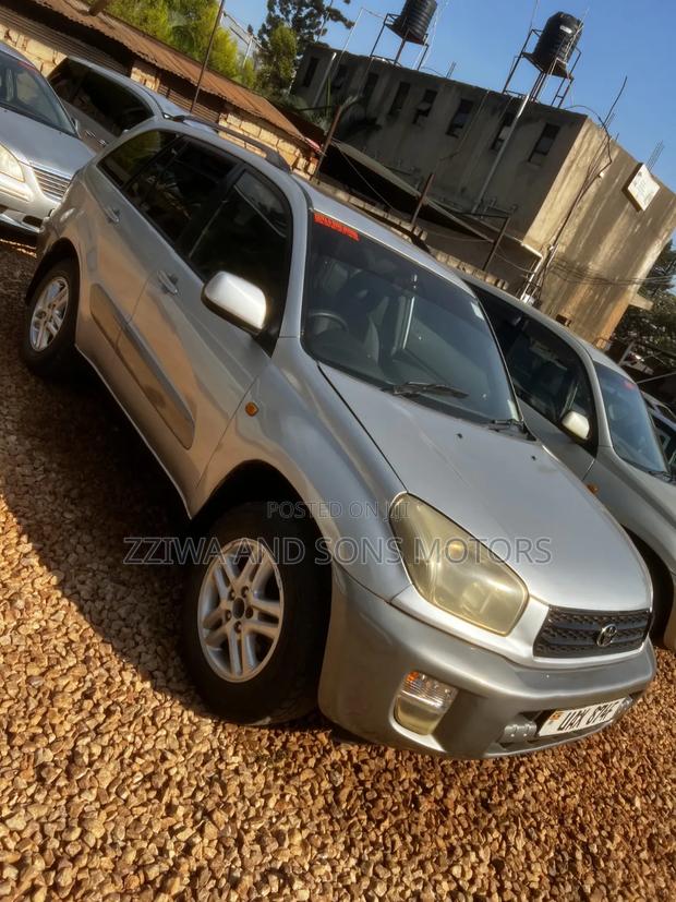 Toyota RAV4 Automatic 2003 Gray