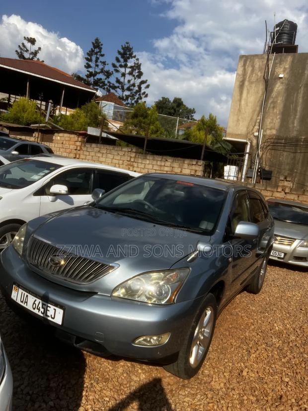Toyota Harrier 2006 Blue