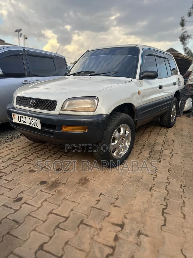 Toyota RAV4 Cabriolet 1998 White