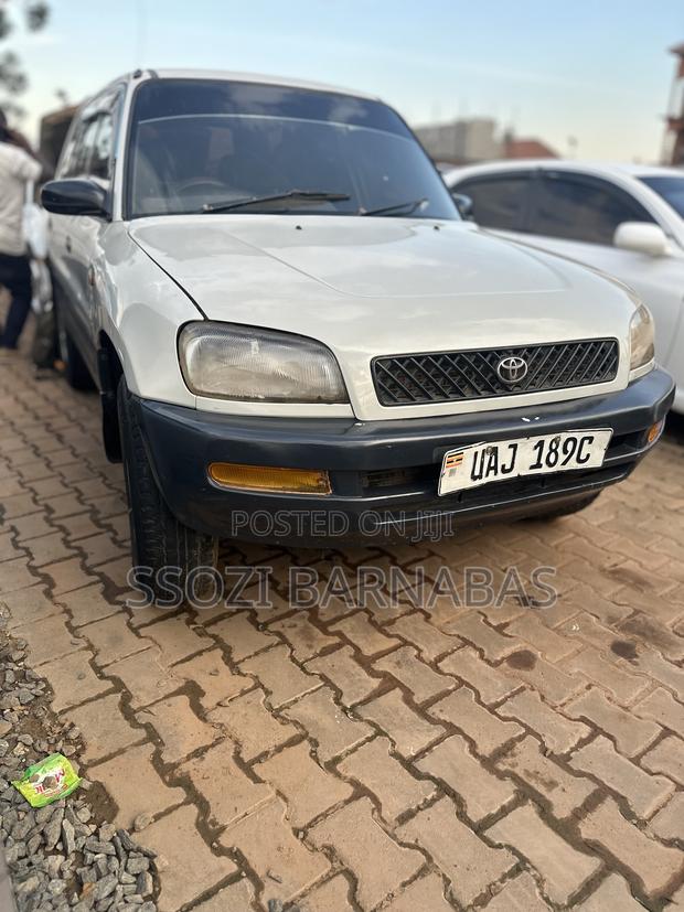 Toyota RAV4 Cabriolet 1998 White