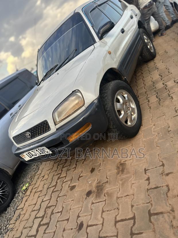 Toyota RAV4 Cabriolet 1998 White