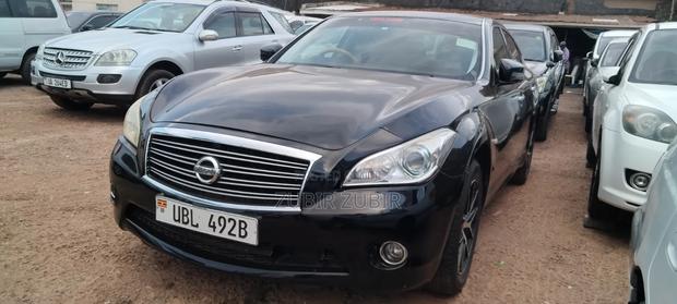 Nissan Fuga 2010 Black