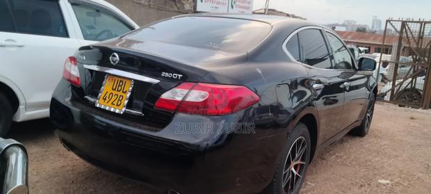 Nissan Fuga 2010 Black