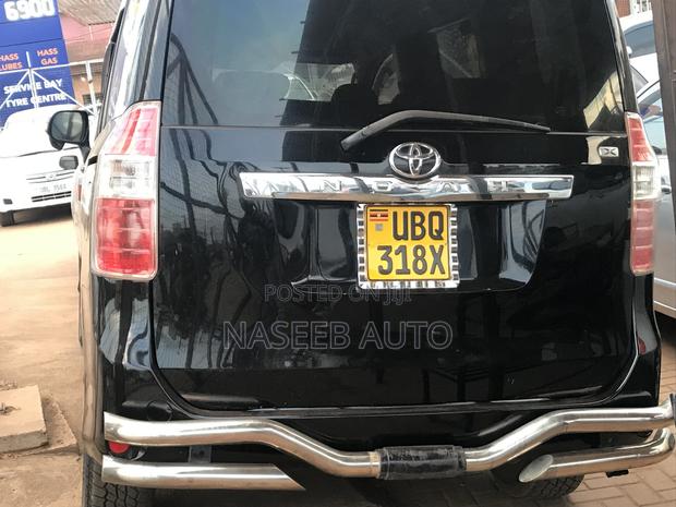 Toyota Noah 2008 Black