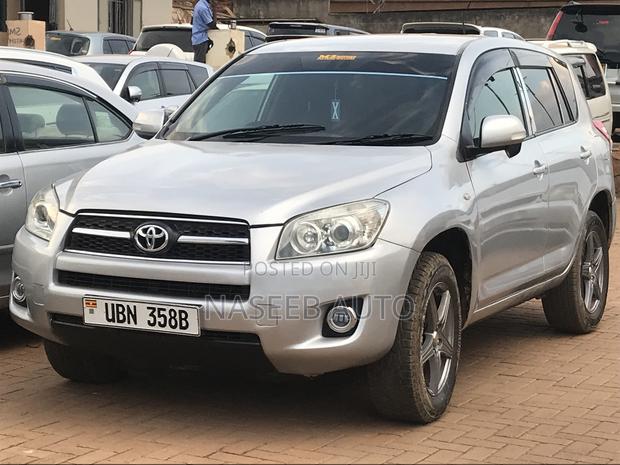 Toyota RAV4 2009 Silver