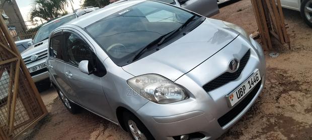 Toyota Vitz 2006 Silver