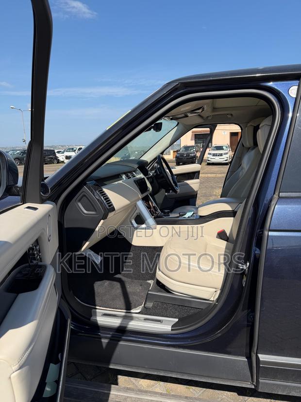 Land Rover Range Rover Vogue 2020 Blue