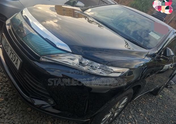Toyota Harrier 2.0 2016 Black