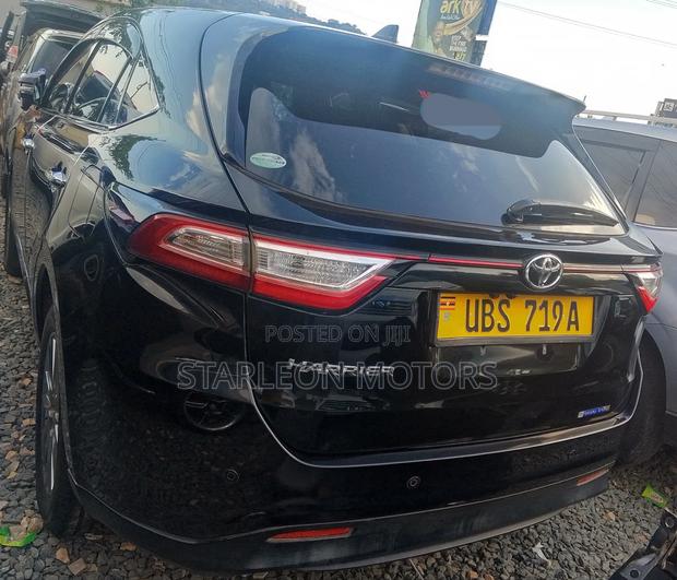 Toyota Harrier 2.0 2016 Black