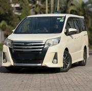 Toyota Noah 2.0 FWD (7 Seater) 2015 White for sale