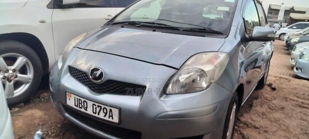 Toyota Vitz 2008 Gray