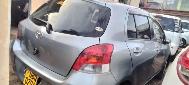 Toyota Vitz 2008 Gray
