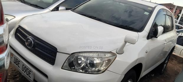 Toyota RAV4 2008 White