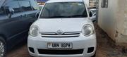 Toyota Sienta 2008 White for sale