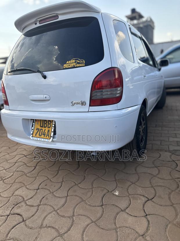Toyota Corolla Spacio 2000 White