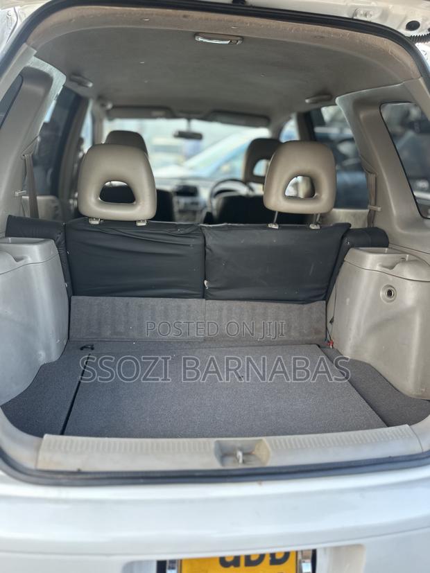 Toyota Corolla Spacio 2000 White