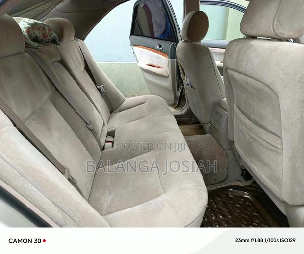 Toyota Mark II Blit 2003 Silver