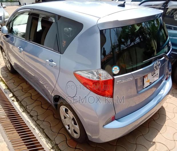 Toyota Ractis 2013 Blue