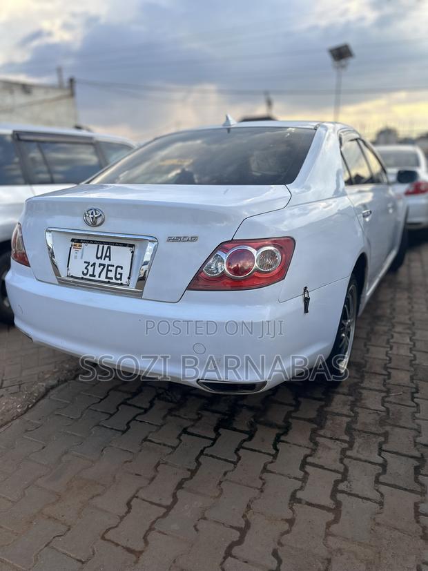 Toyota Mark X 2005 Silver