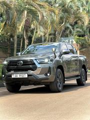Toyota Hilux 2024 Green for sale