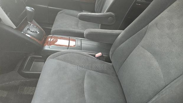 Toyota Harrier 2010 Silver
