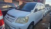 Toyota Noah 2006 White for sale