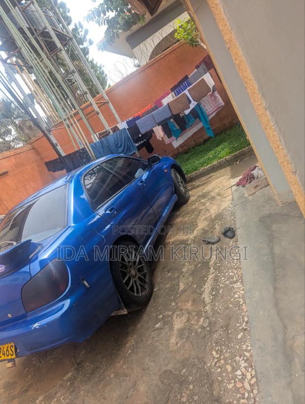Subaru Impreza 2000 Blue