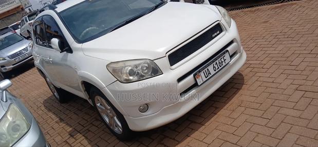 Toyota RAV4 2008 White