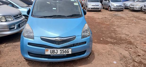 Toyota Ractis 2008 Blue