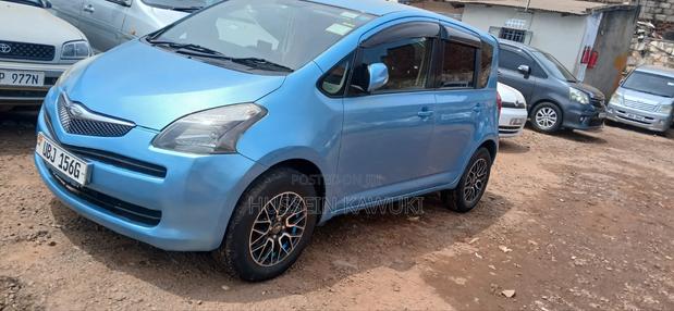 Toyota Ractis 2008 Blue