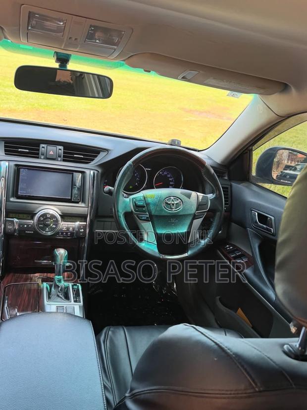 Toyota Mark X 2.5 AWD 2012 Silver