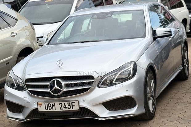 Mercedes-Benz E300 2013 Silver