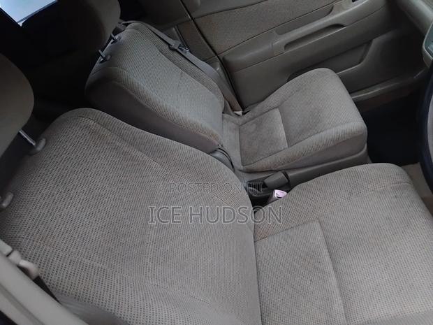 Toyota Raum 2005 Blue